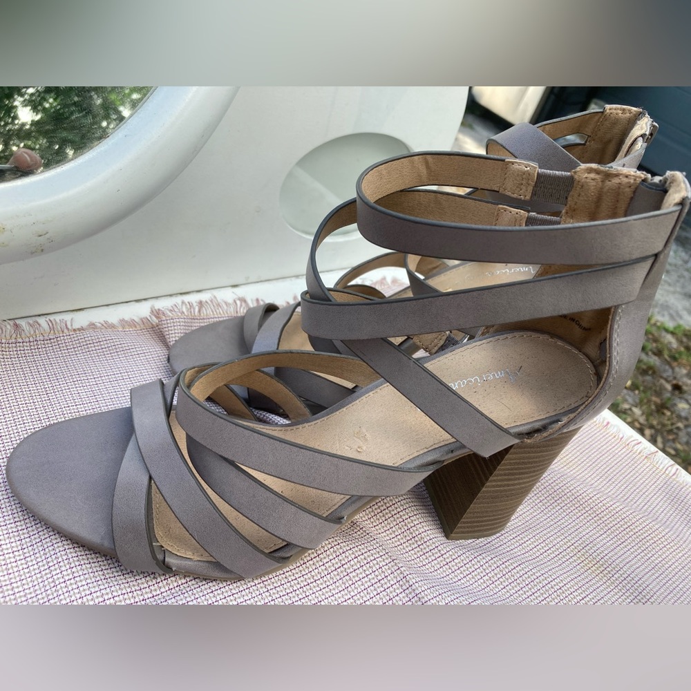 American eagle size 10